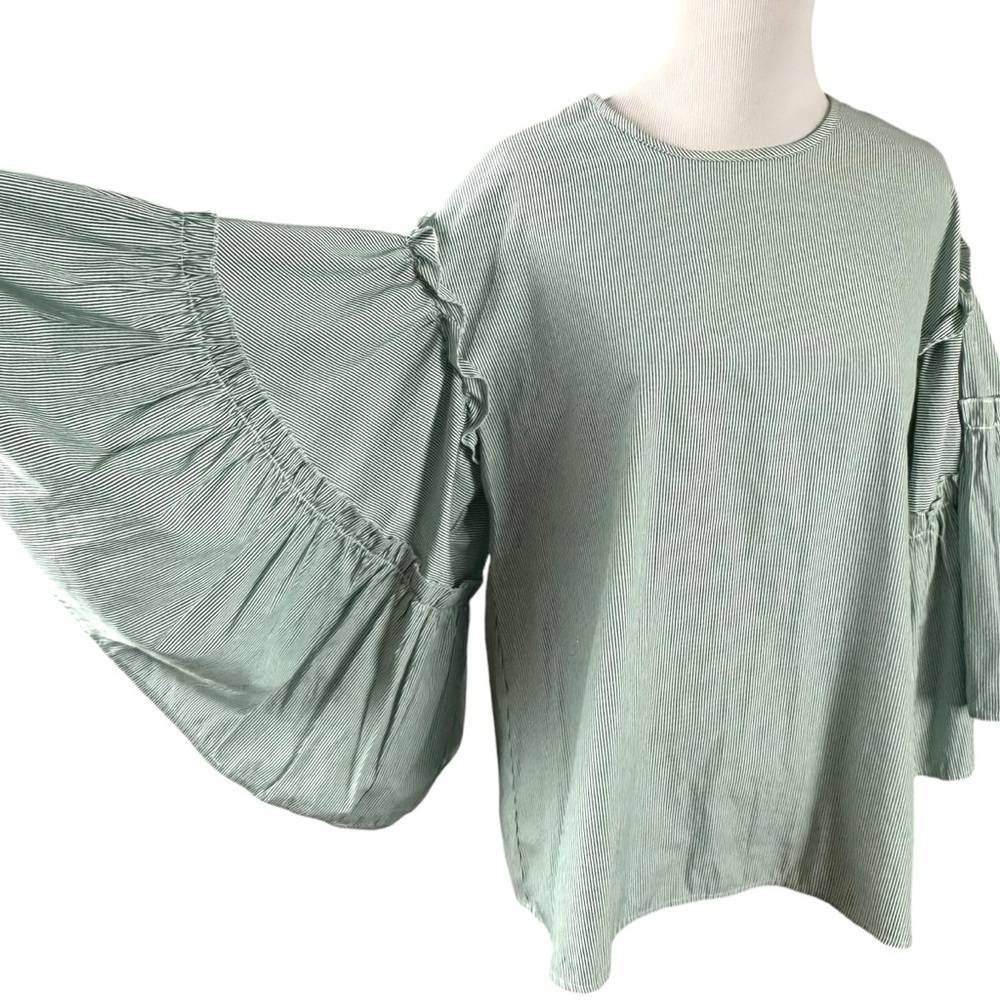 Anthropologie dRA Dramatic Bell Sleeve Striped Preppy Top in Green & White Small - Picture 3 of 10
